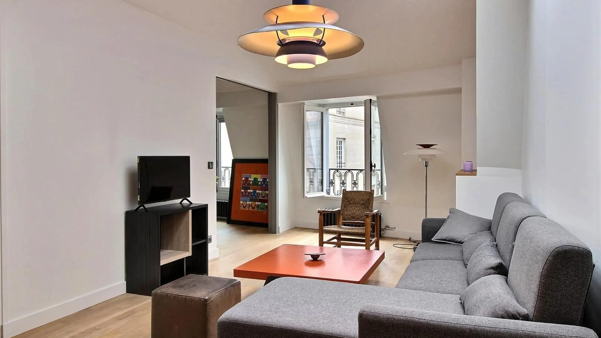 Spacious Comfortable Apartment Paris